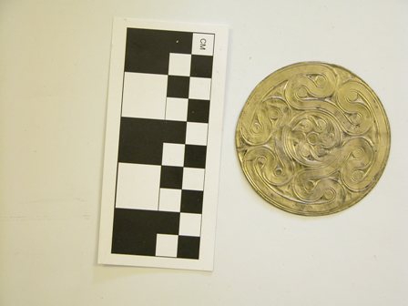 10487