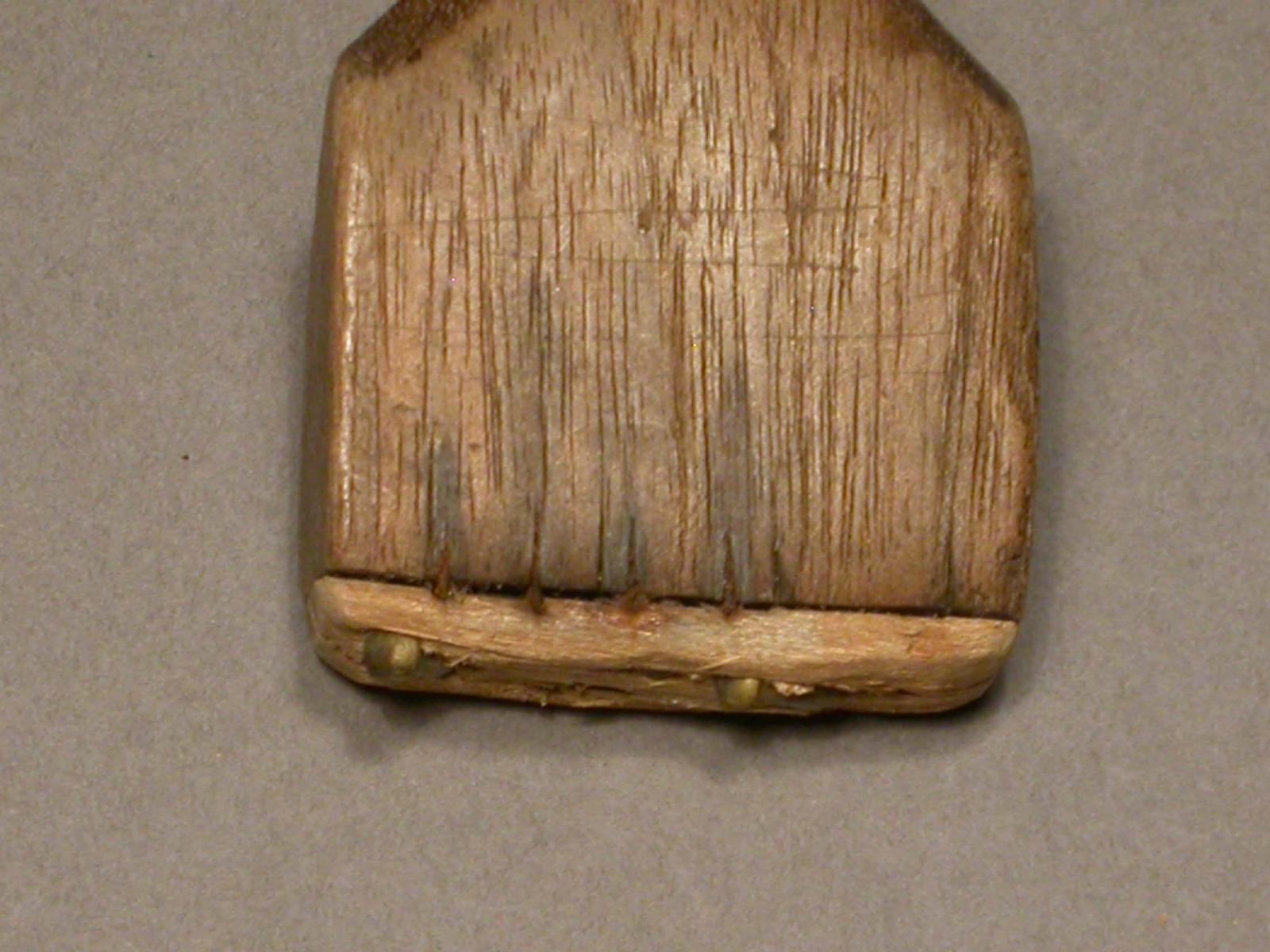 16647