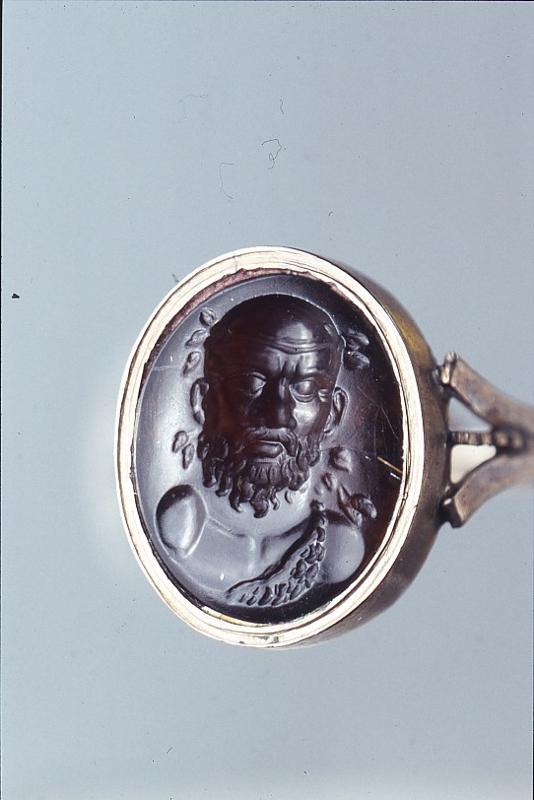 16747