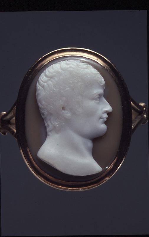 16893