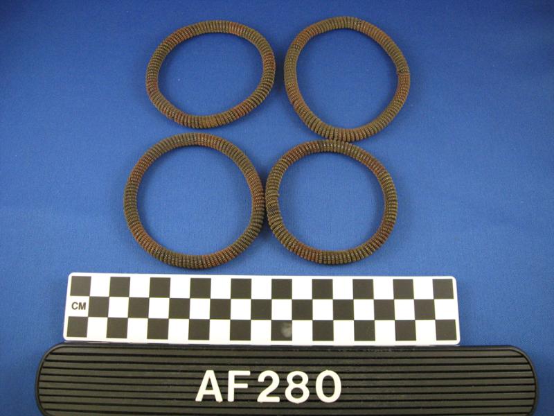 18956