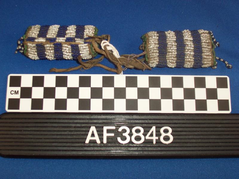 18986