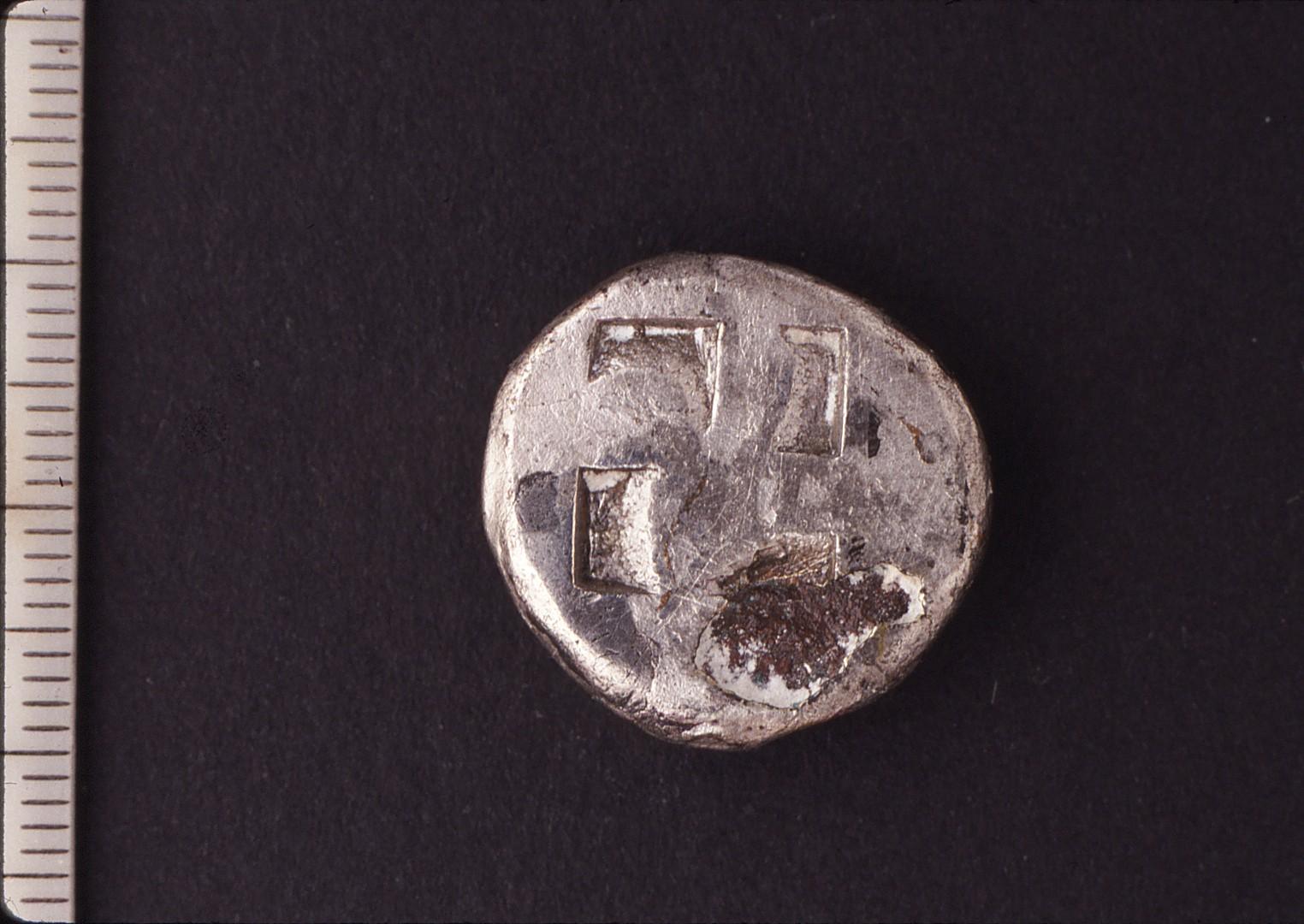 19054
