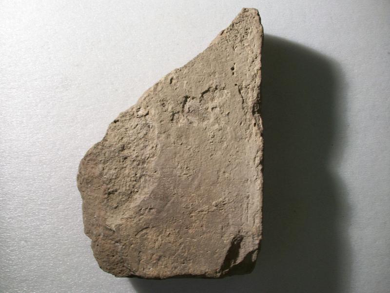 25640