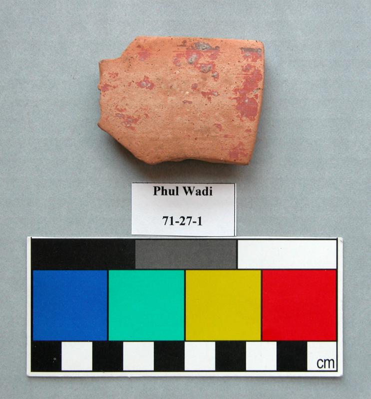 46913