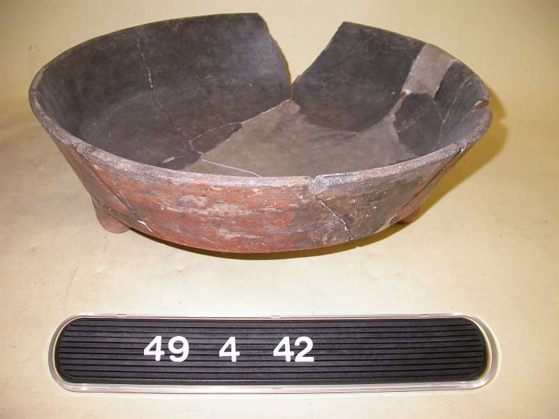 103586