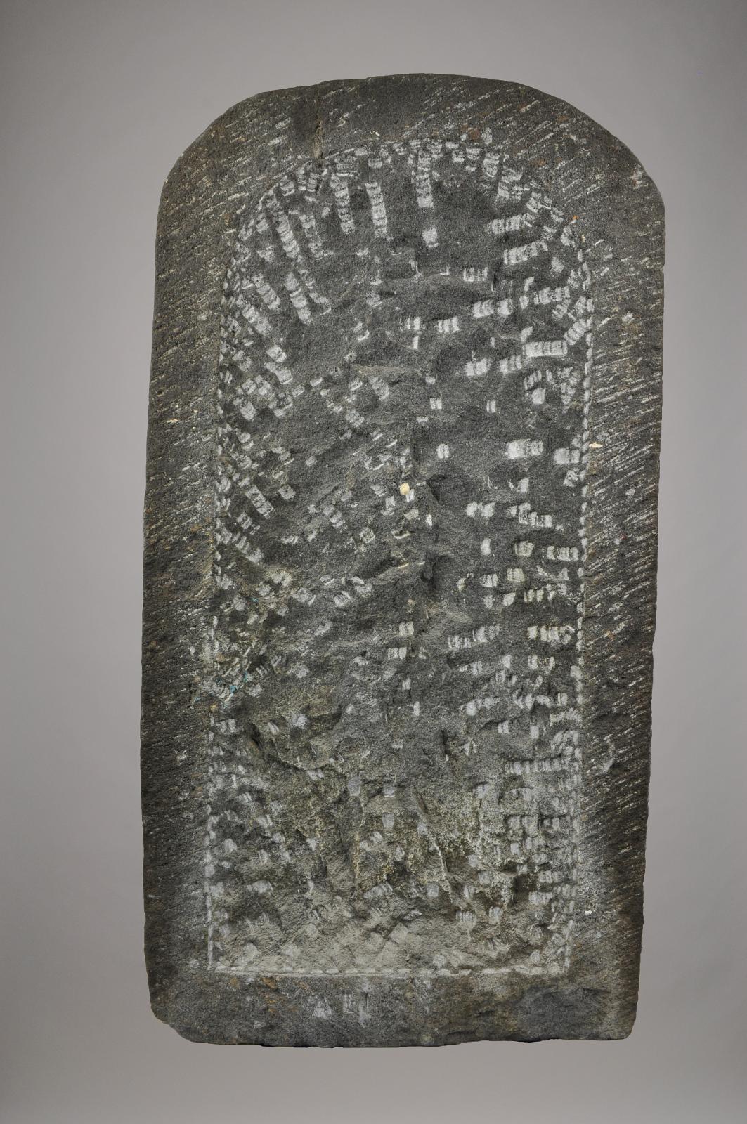 119176