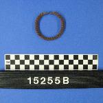 124374