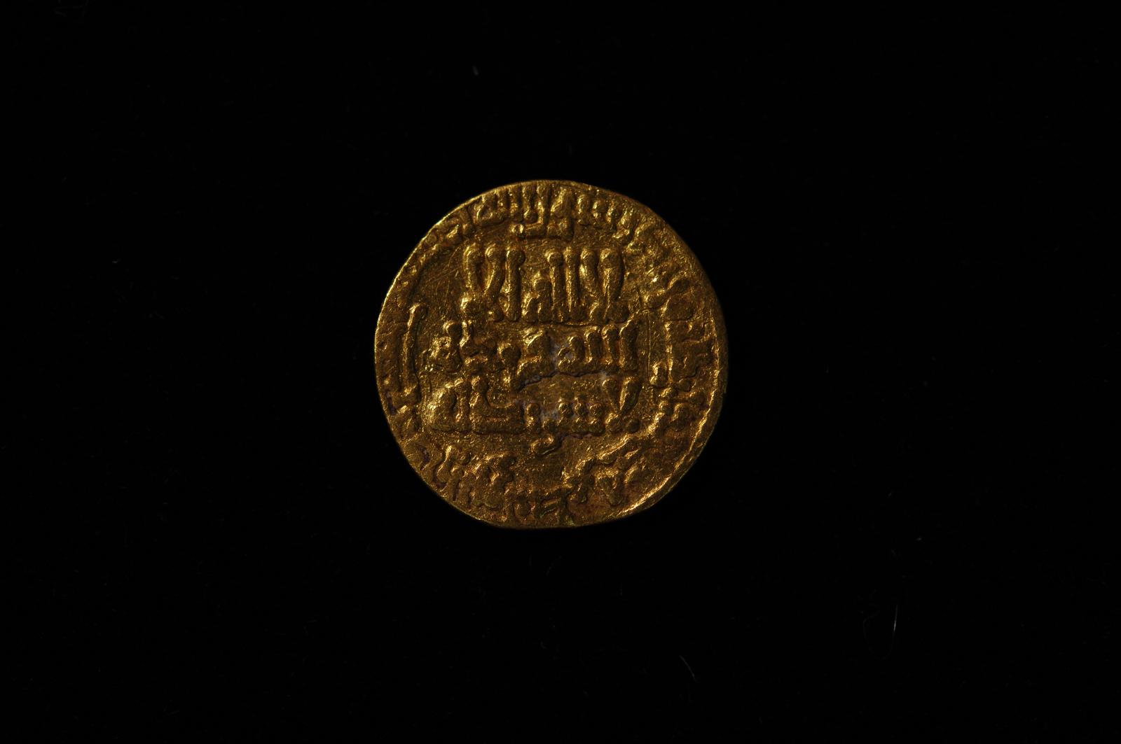 136860