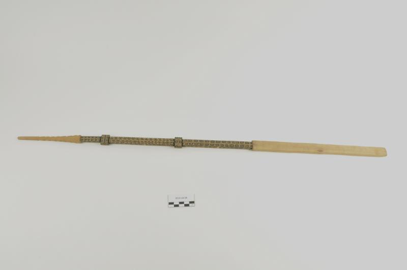152005