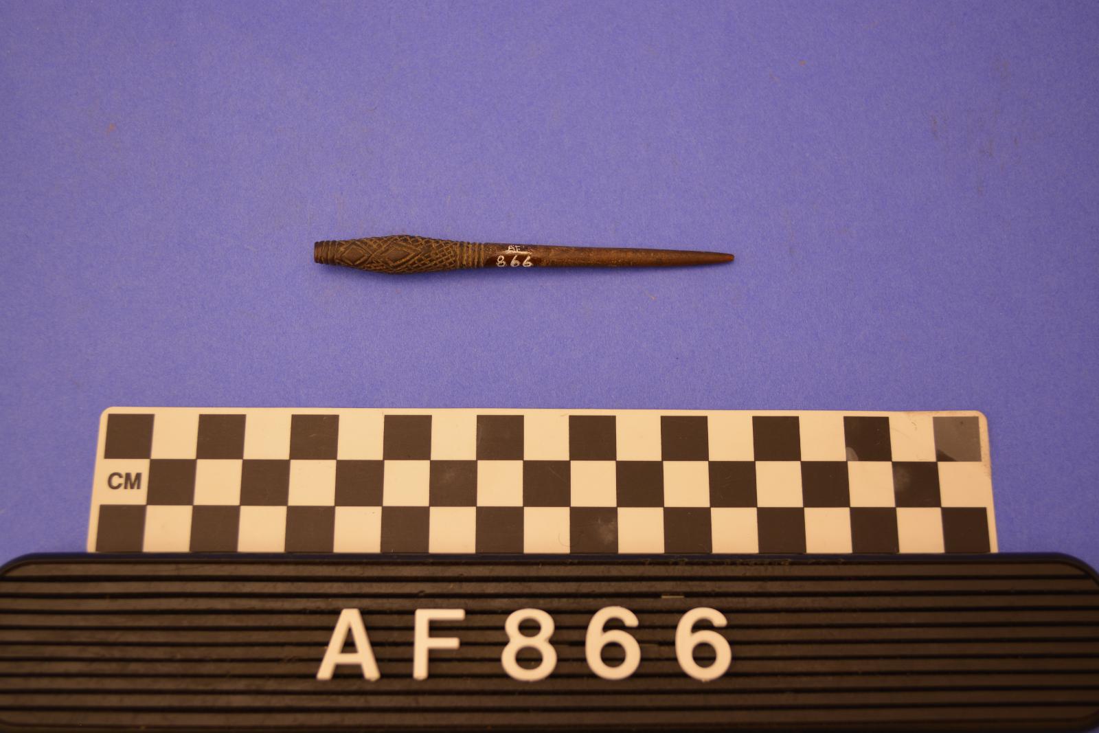 152735