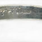 153100