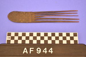 AF944