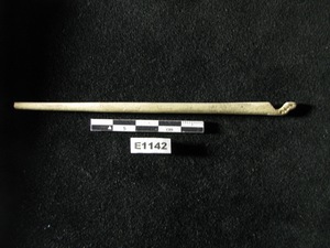 E1142