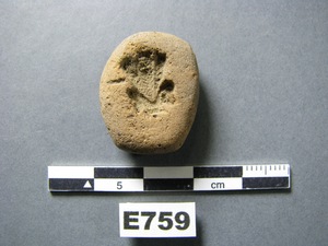 E759