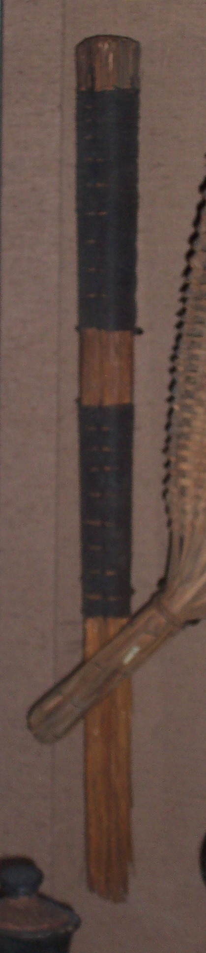 172003