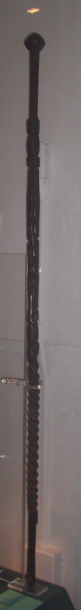 172453