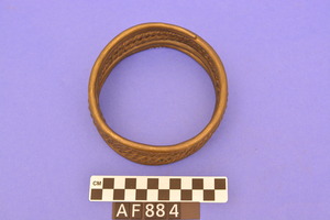 AF884