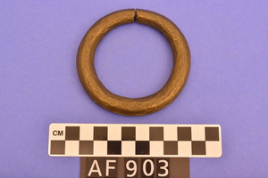 AF903
