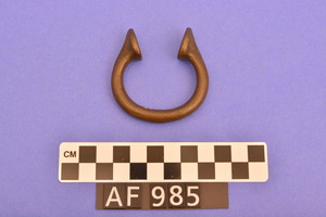 AF985