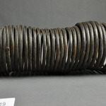 186858