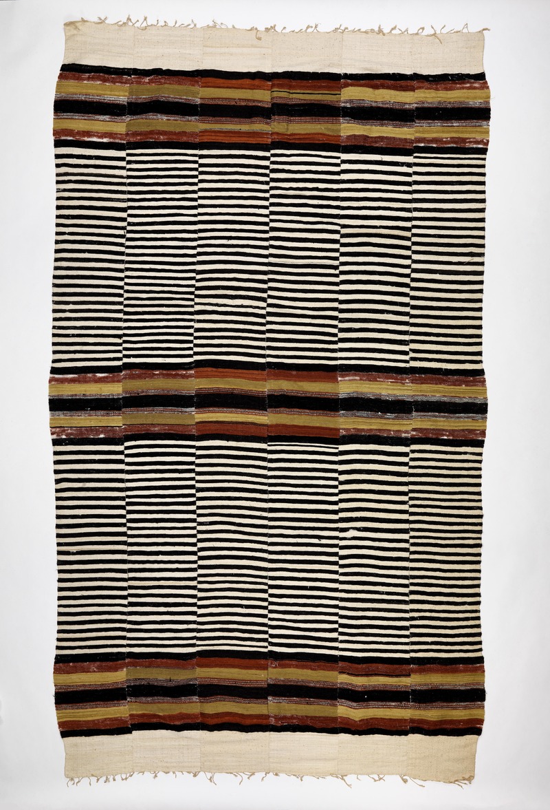 200944