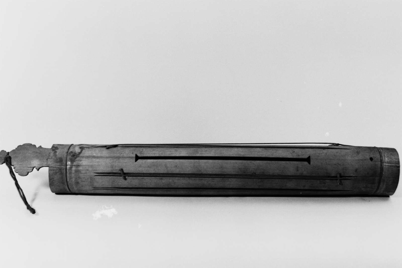 209354