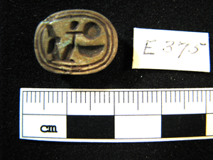E375