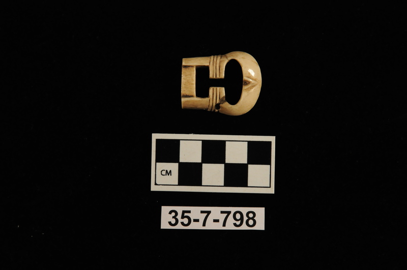 216496