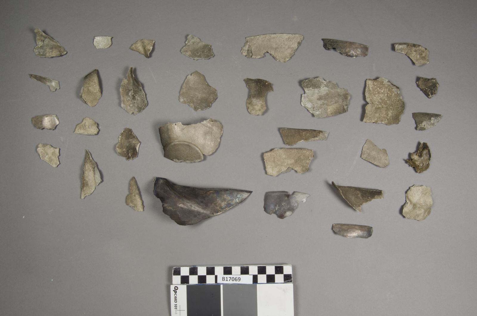 235873