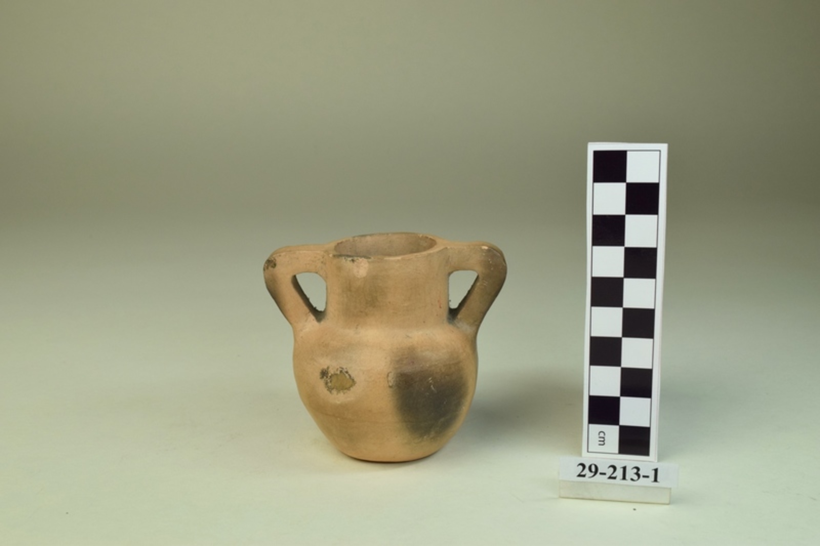 247573