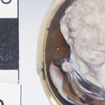 295352
