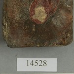 304654