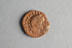 E195