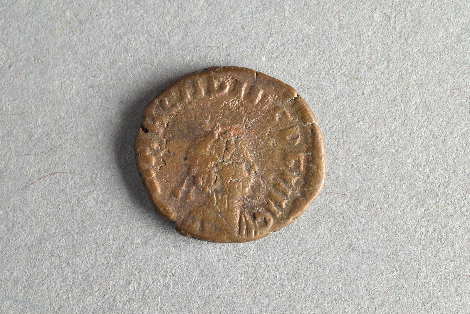 317527