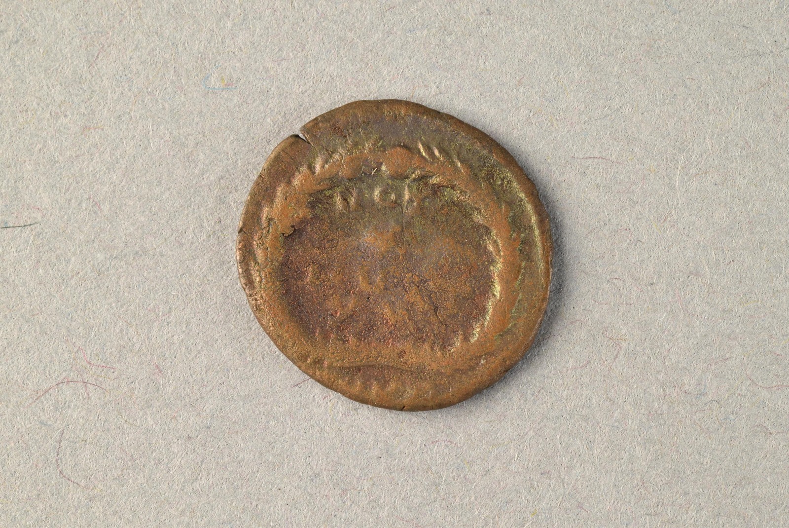 317601