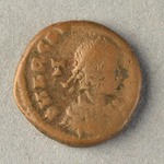 317823