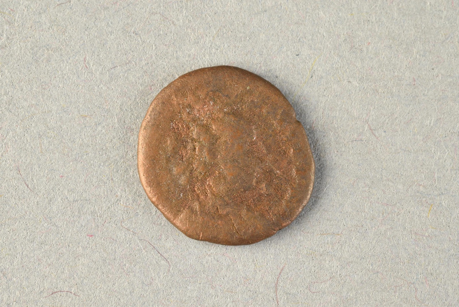 317976