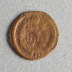 318132