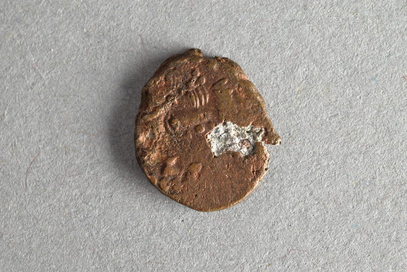 318606