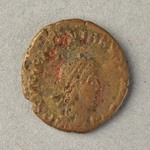 319045