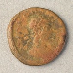 319097