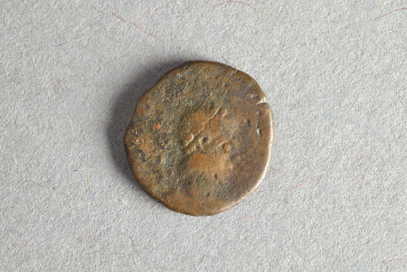 319108