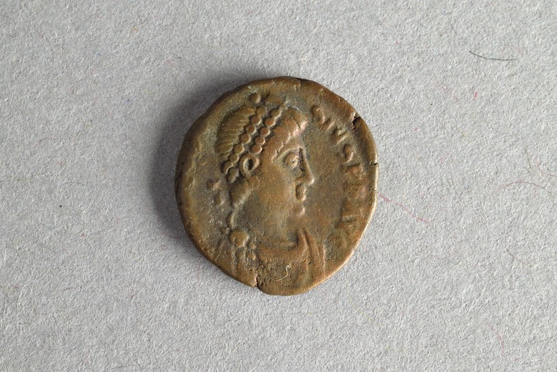 319186