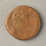 319353