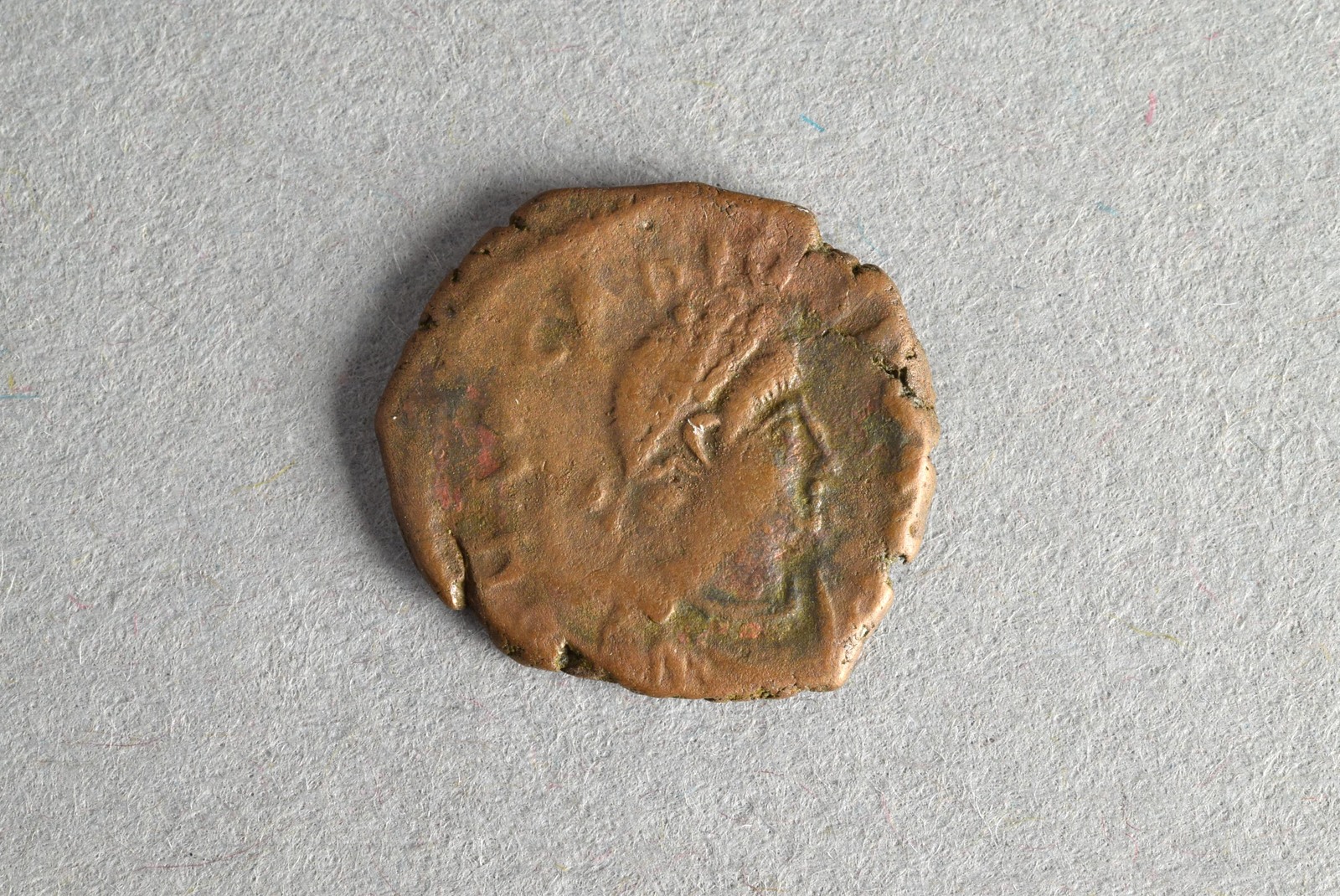 319382