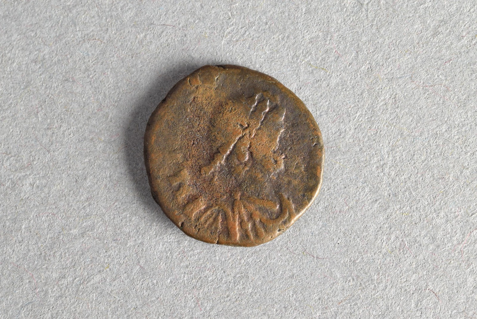319631