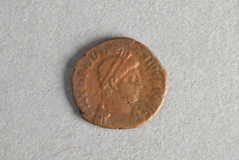 319673