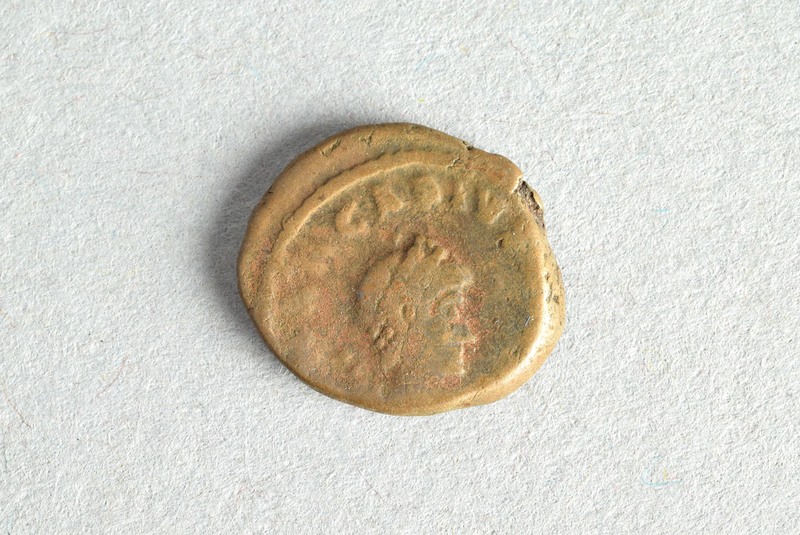 320041