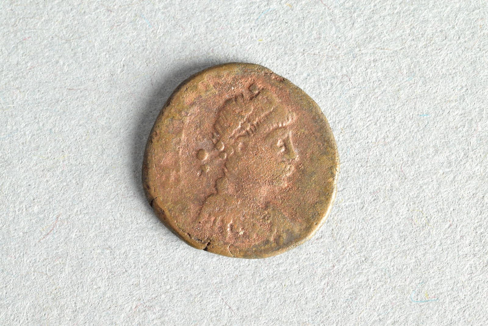 320046